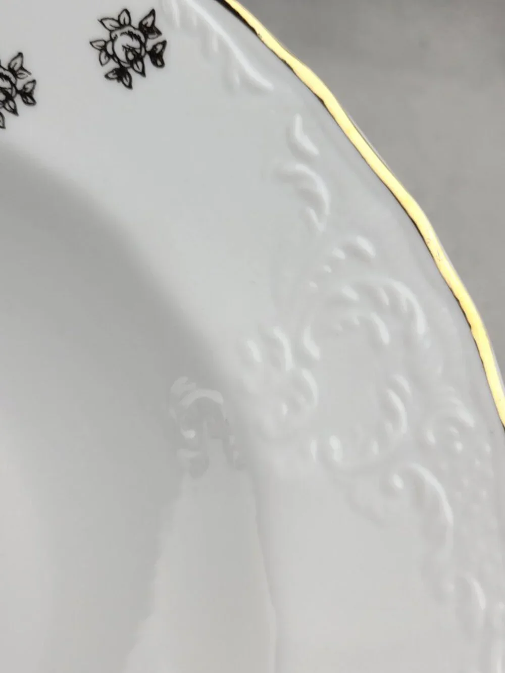 Concordia Lesov Bernadotte Czech 6 Porcelain Salad Soup Bowls White Gold Floral